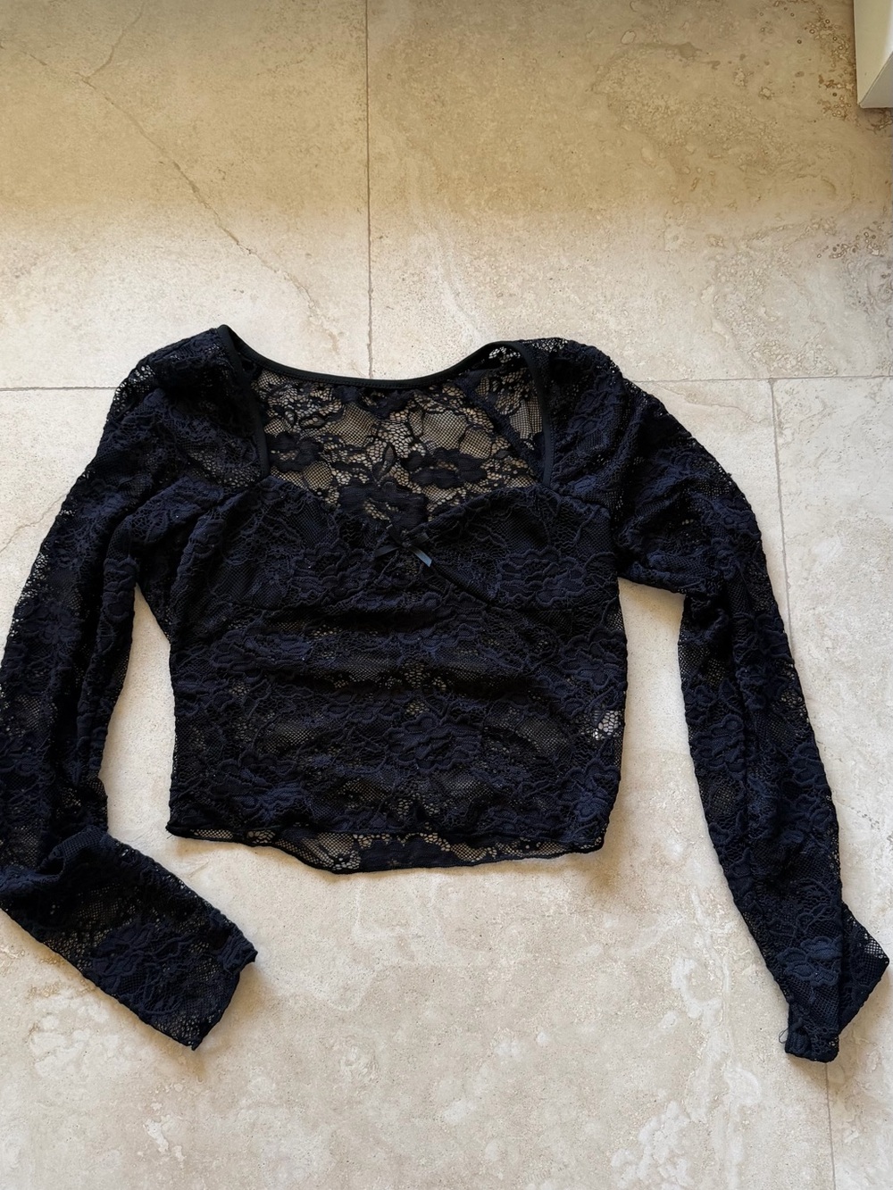 Black Lace Long-Sleeve Crop Top - Elegant Women's Blouse